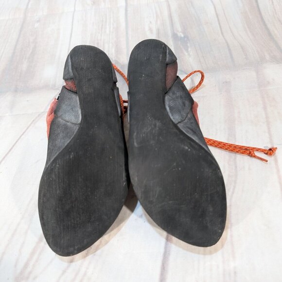 SCARPA Women's Red Grey Climbing Shoes Lace-Up - Picture 2 of 8